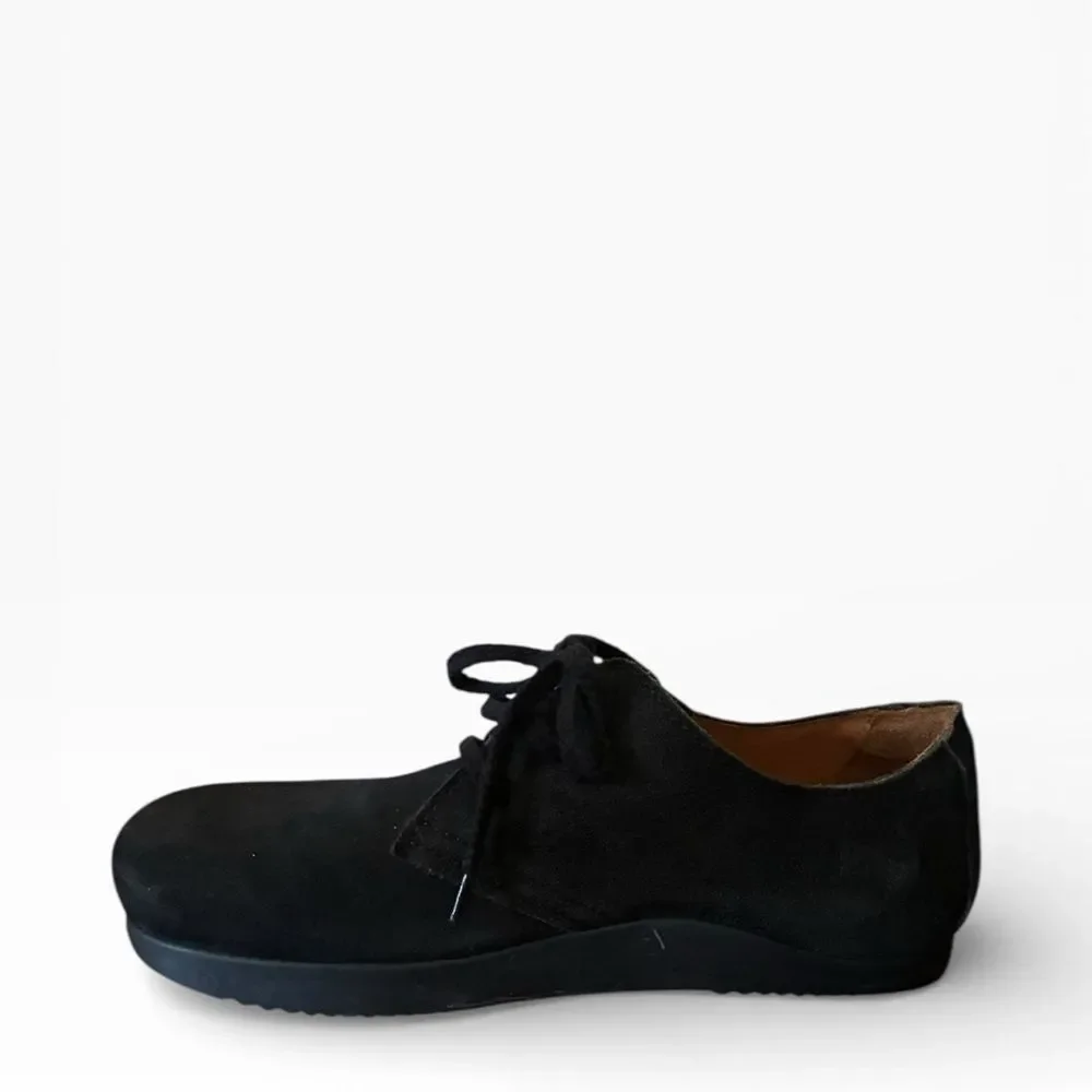 Earth Suede Shoes Men’s Size 10
